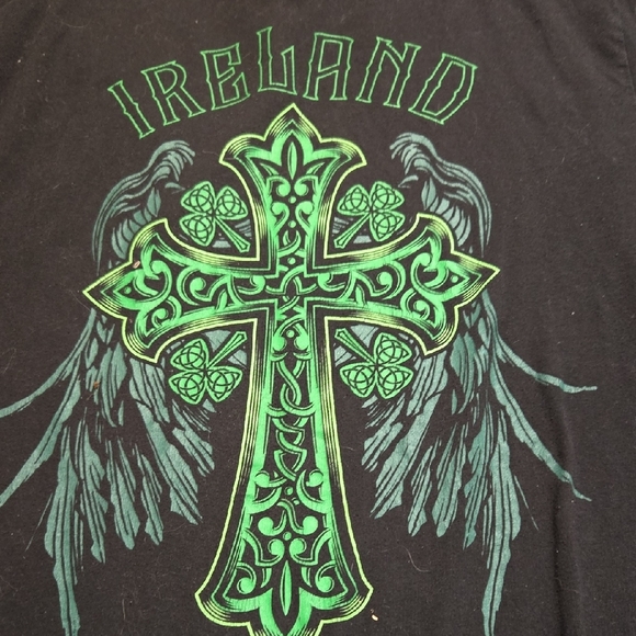 SP4 EUC Way To Celebrate Graphic Tee Sz XL Winged Celtic Cross St Patricks Day - Picture 3 of 10